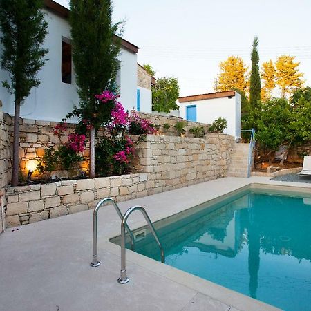 Penzion Cecilias Courtyard Malya Exteriér fotografie
