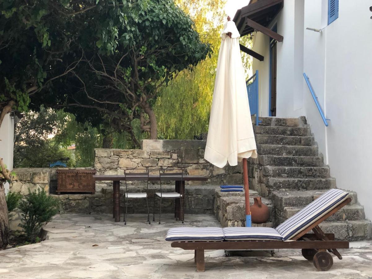 Penzion Cecilias Courtyard Malya Exteriér fotografie