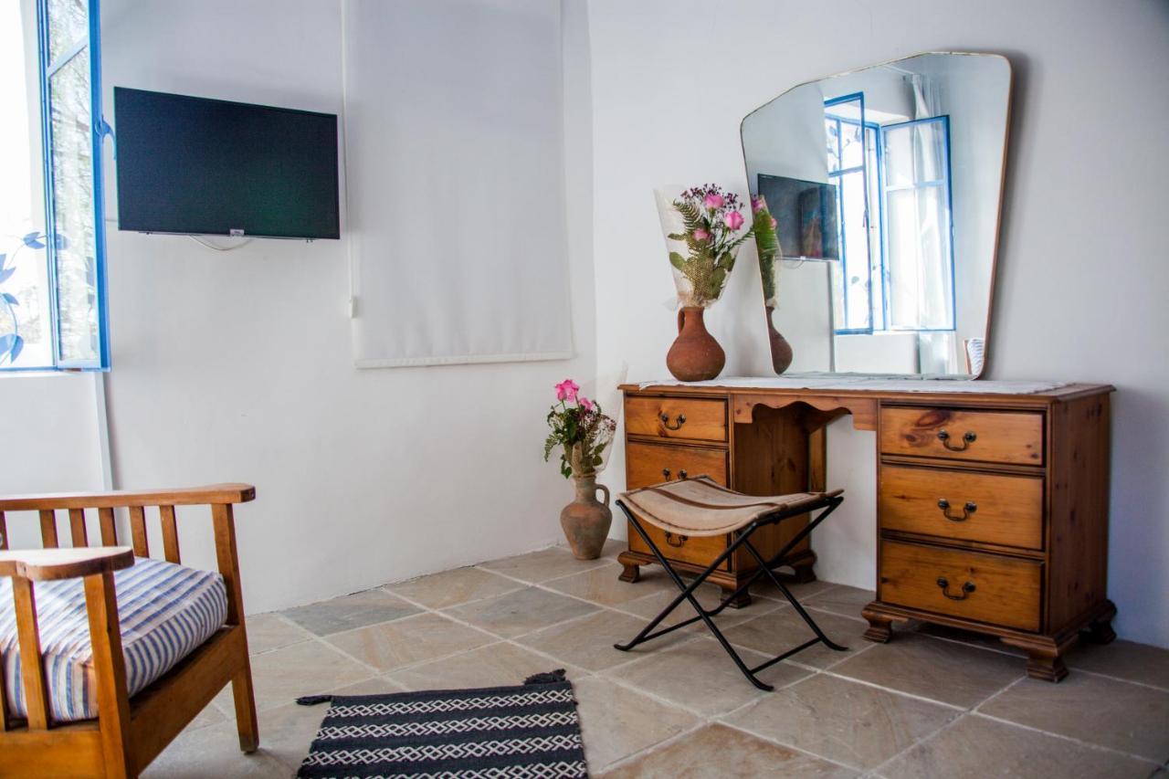 Penzion Cecilias Courtyard Malya Exteriér fotografie
