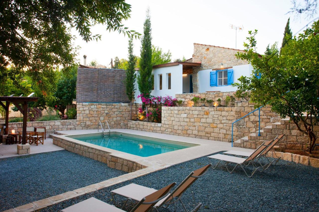 Penzion Cecilias Courtyard Malya Exteriér fotografie